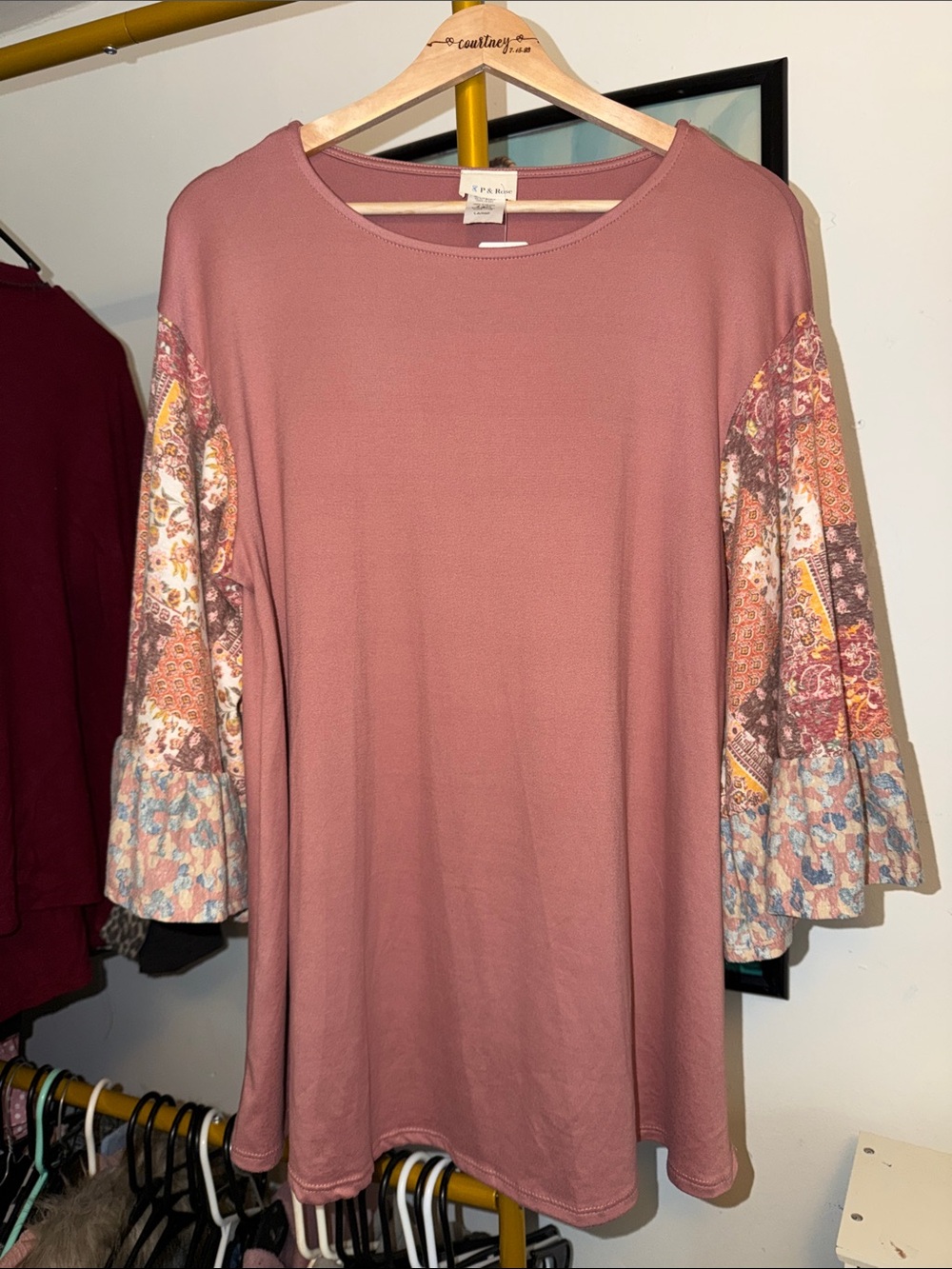 Stitch & Soul Rosewood Blouson Sleeve Tunic Top